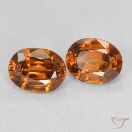 1.21 ct natürliche tieforange Zirkon-Edelsteine, Oval, VS