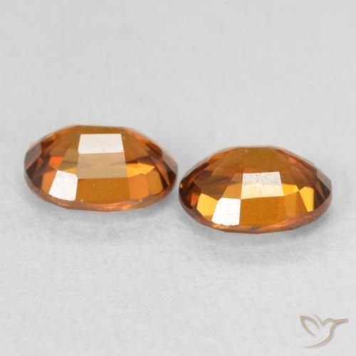1.21 ct natürliche tieforange Zirkon-Edelsteine, Oval, VS